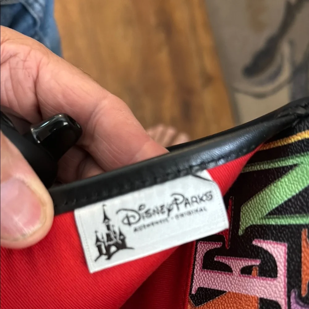 Dooney & Bourke playful crossbody